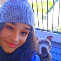 Sitter Profile Image: Robyn L.