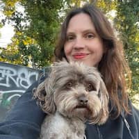 Sitter Profile Image: Naomi M.