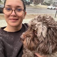 Sitter Profile Image: Elizabeth B.