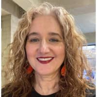 Sitter Profile Image: Elizabeth R.