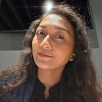 Sitter Profile Image: Verayanti K.