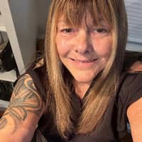 Sitter Profile Image: Laura T.