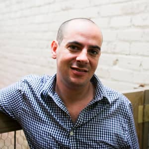 Ari R.