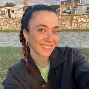 Sitter Profile Image: Estela L.