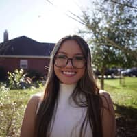 Sitter Profile Image: Victoria T.