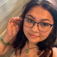 Sitter Profile Image: Zoe L.