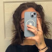 Sitter Profile Image: Felicity B.