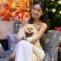 Sitterprofilbild: June Lyn G.