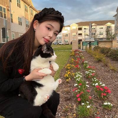 Sitter Profile Image: Yuyan H.