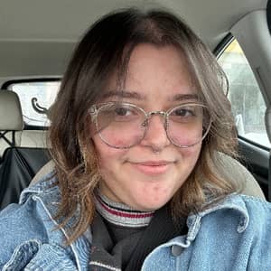 Sitter Profile Image: Amanda R.