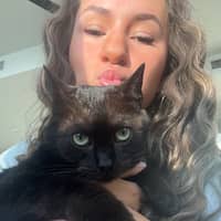 Sitter Profile Image: Lilian V.