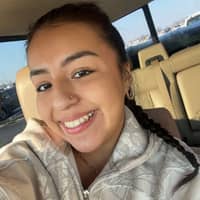 Sitter Profile Image: Miriam D.