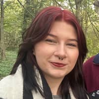 Sitter Profile Image: Grace F.