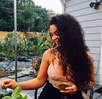 Sitter Profile Image: Hanna K.