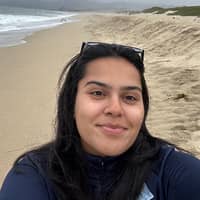 Sitter Profile Image: Bianca O.