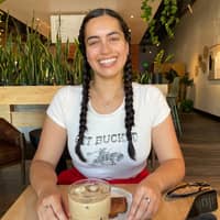 Sitter Profile Image: Roxana K.