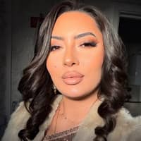 Sitter Profile Image: Gabriela S.