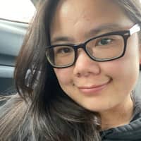 Sitter Profile Image: Jing Y.