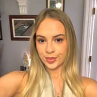 Sitter Profile Image: Sinead O.