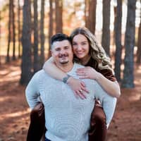 Sitter Profile Image: Hunter & Taylor K.