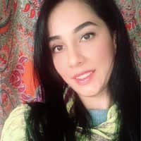 Sitter Profile Image: romina m.