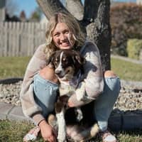 Sitter Profile Image: Lindsey J.