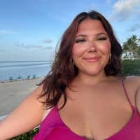 Sitter Profile Image: Isla T.