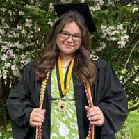 Sitter Profile Image: Lucy C.