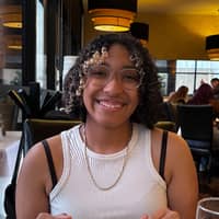 Sitter Profile Image: Leiya W.