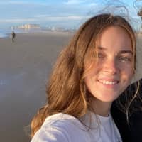 Sitterprofilbild: Cara R.