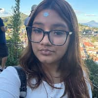 Sitter Profile Image: Natalie L.