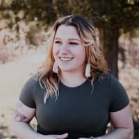 Sitter Profile Image: Alena K.