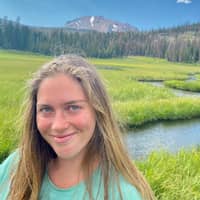 Sitter Profile Image: Alida N.