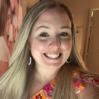 Sitter Profile Image: Randi Y.