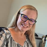 Sitter Profile Image: Stefanie T.