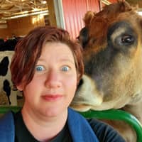 Sitter Profile Image: Charis C.