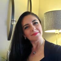 Sitter Profile Image: Melanie R.