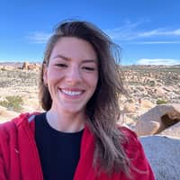 Sitter Profile Image: Lauryn S.