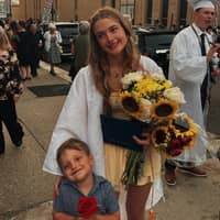 Sitter Profile Image: Alexis W.