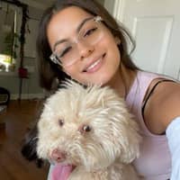 Sitter Profile Image: Angelina W.