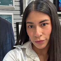 Sitter Profile Image: Isabel B.