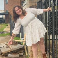 Sitter Profile Image: Elizabeth B.