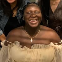 Sitter Profile Image: Monique J.