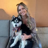 Sitter Profile Image: Ava C.