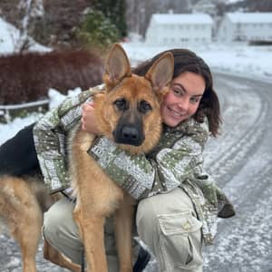 Sitter Profile Image: Julie H.