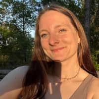 Sitter Profile Image: Lucinda B.