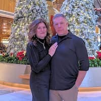 Sitter Profile Image: Jani & Paul R.