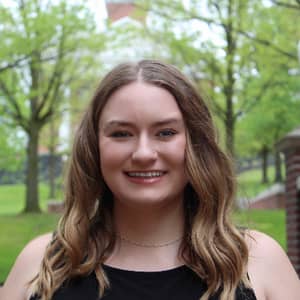 Sitter Profile Image: Megan P.