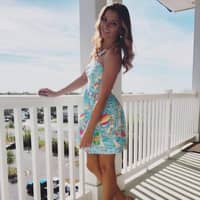 Sitter Profile Image: Hillary N.