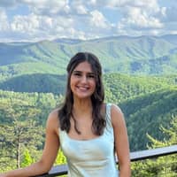 Sitter Profile Image: Zoe S.